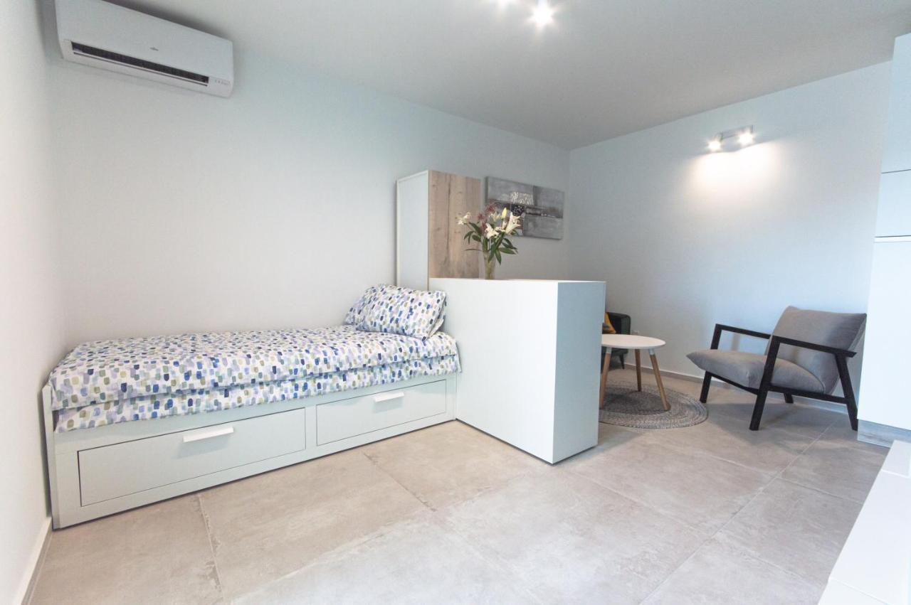 Studio Apartman Irma Cervar Пореч Екстер'єр фото